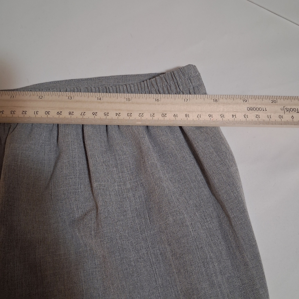 Alfred Dunner Women's Classic Fit Pants Waistband Gray Trousers NWT Size 16 - Picture 5 of 16